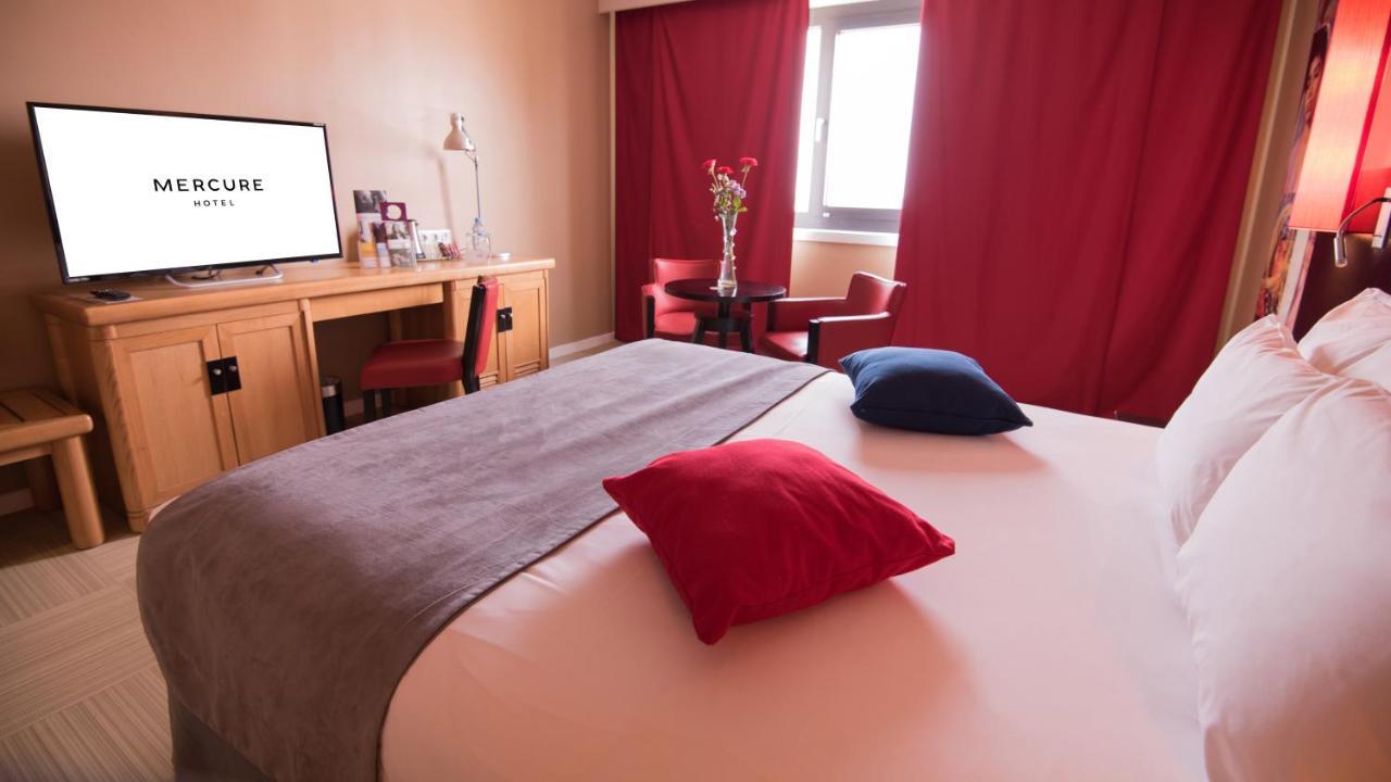 Hotel Mercure Alger Aeroport Dar el Beïda Kültér fotó A room at Mercure Paris 15e