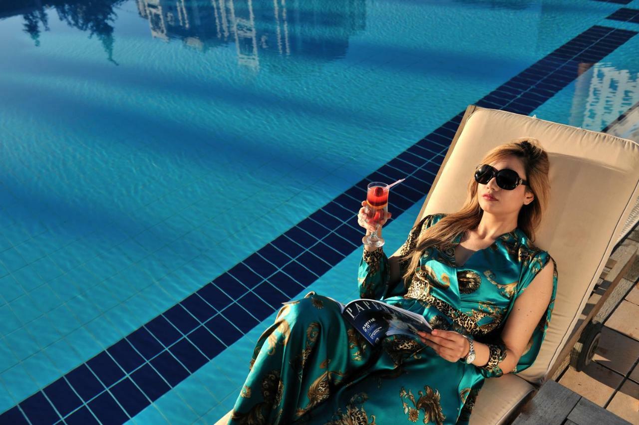Hotel Mercure Alger Aeroport Dar el Beïda Kültér fotó Solar pool heating