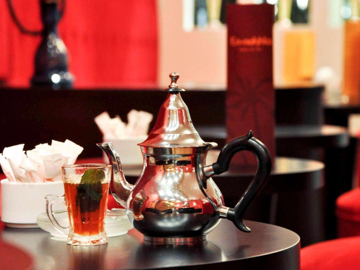 Hotel Mercure Alger Aeroport Dar el Beïda Kültér fotó A pot of Moroccan tea